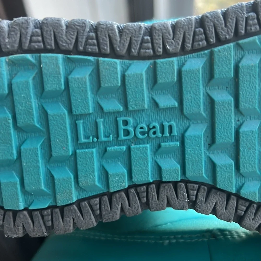 L.L.Bean Kids' Teal Ultralight Winter Boots